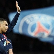Kylian Mbappé također je smanjen na zamjenskog igrača u Paris Saint-Germainu